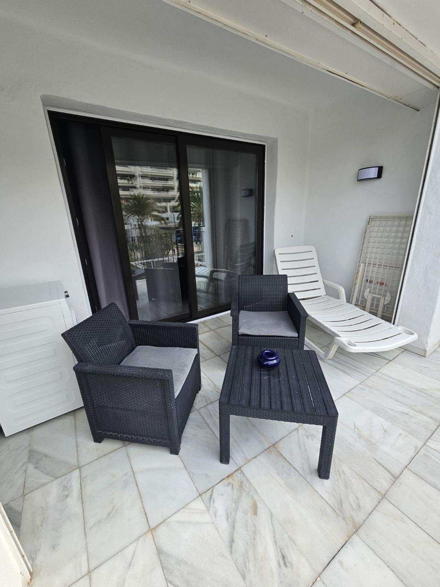 Puerto Banus, 2 Rooms, Pool And Private Parking. Apartament